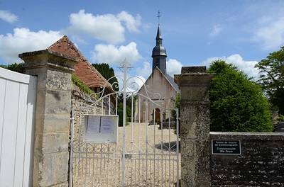 Biéville-en-Auge Churchyard