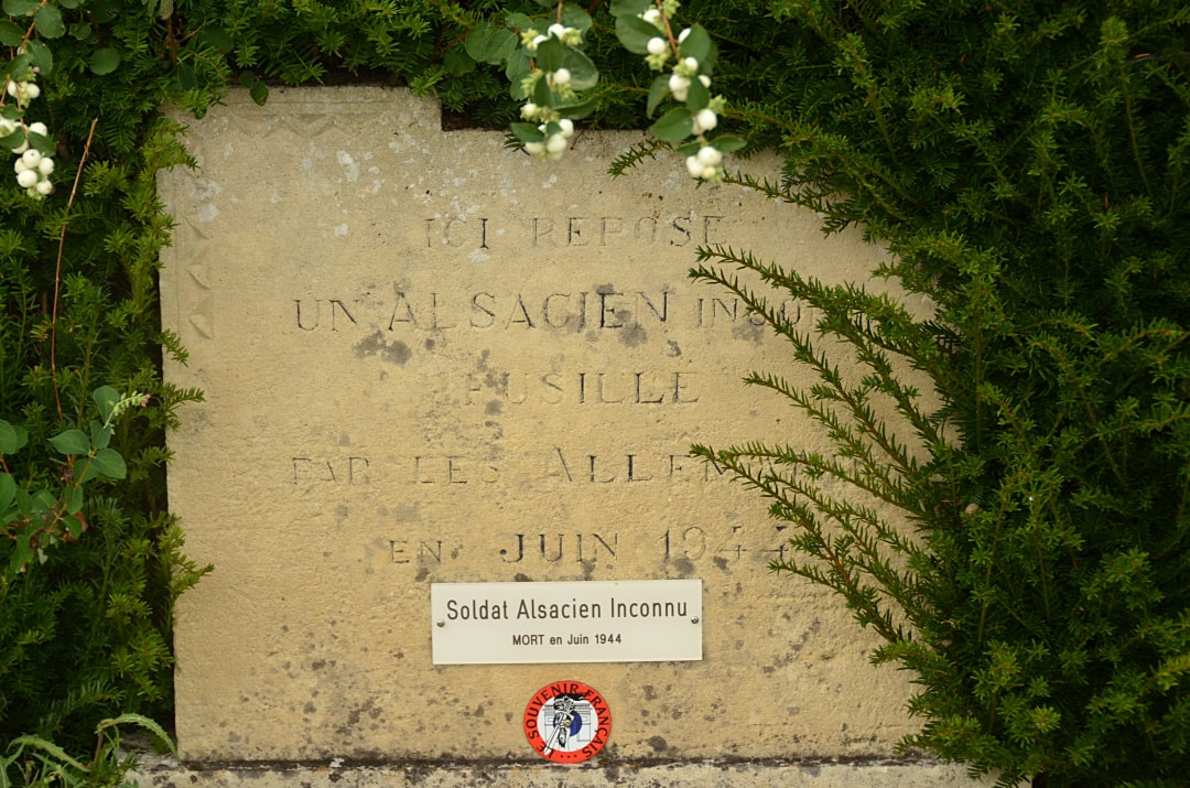 Breteuil-sur-Iton Communal Cemetery