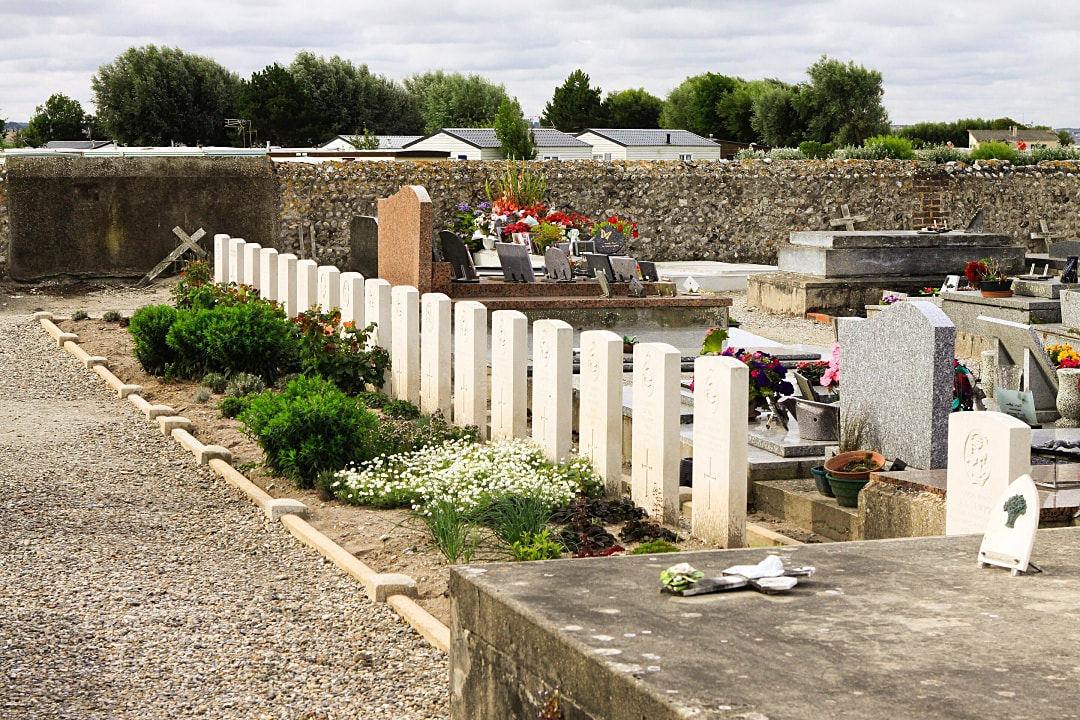Cayeux-sur-Mer Communal Cemetery
