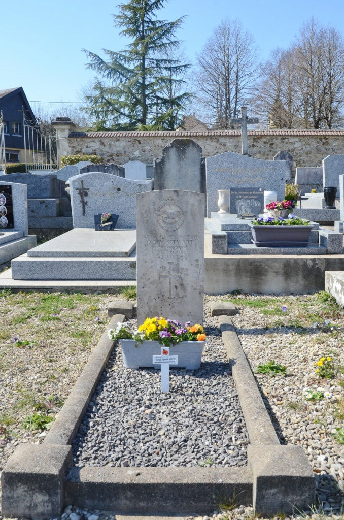 Germaine Communal Cemetery