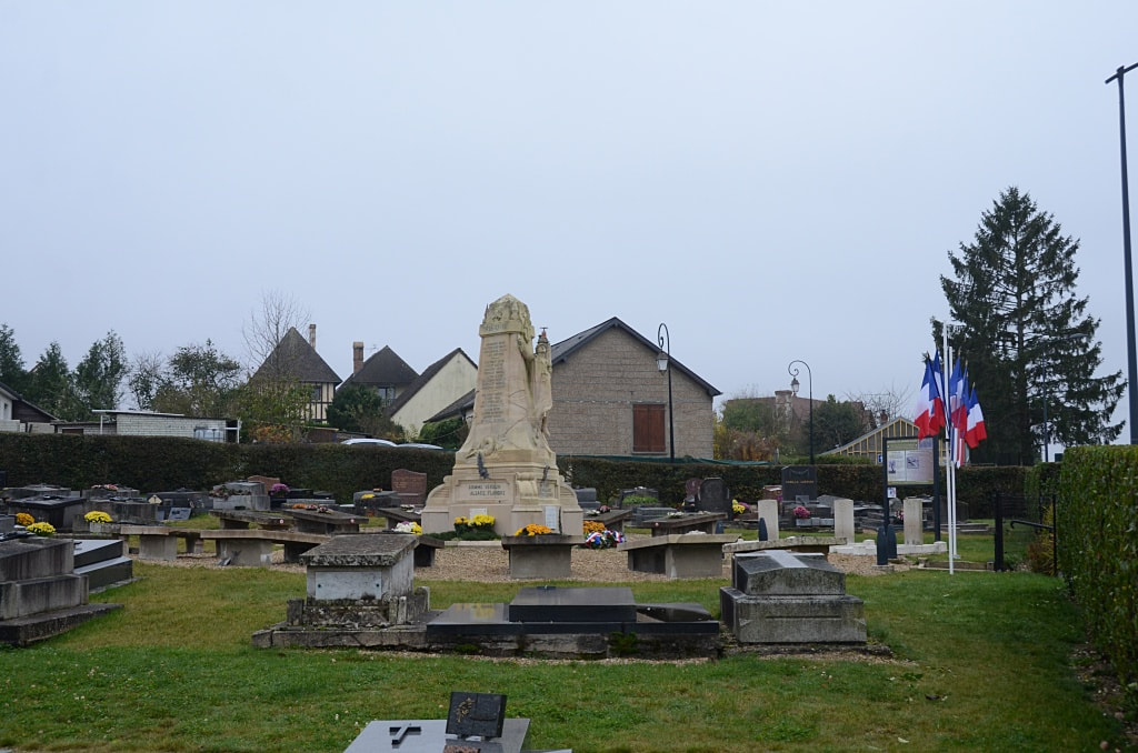 La Mailleraye-sur-Seine Communal Cemetery