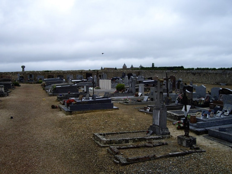 Pontgouin Communal Cemetery