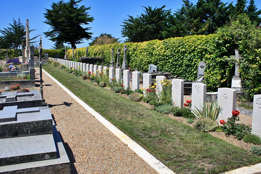Préfailles Communal Cemetery