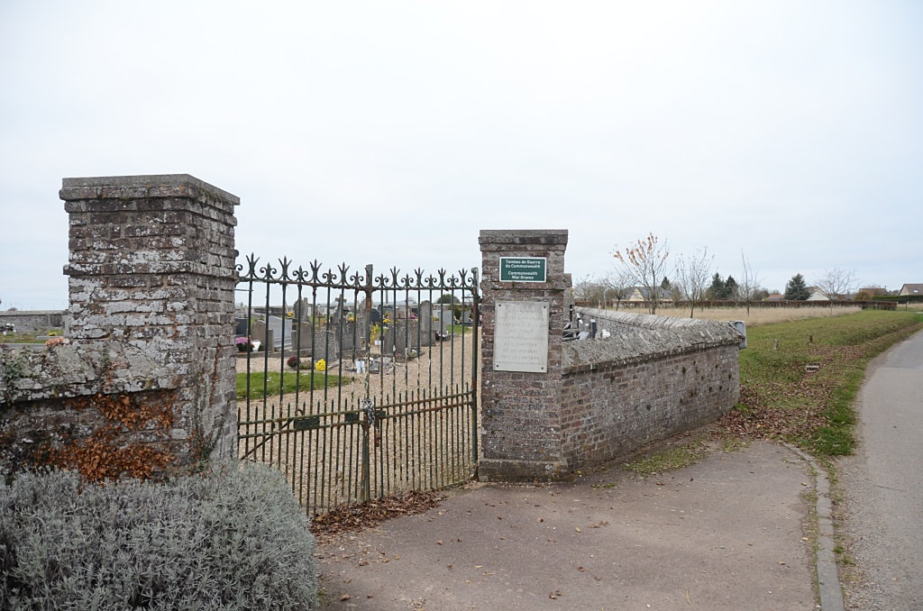 Tourville-la-Campagne Communal Cemetery