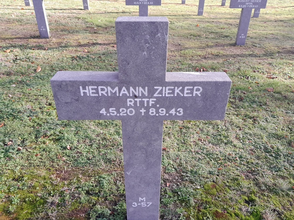 Ysselsteyn German War Cemetery
