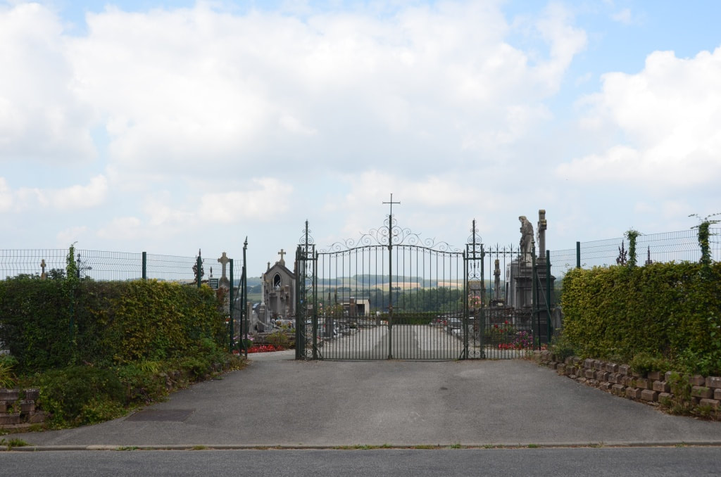 Airaines Communal Cemetery