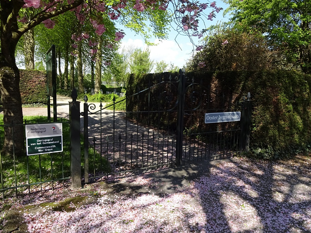 Andijk Eastern General Cemetery