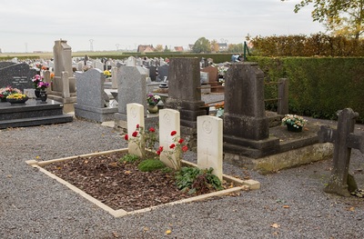 Annoeullin Communal Cemetery & German Extension