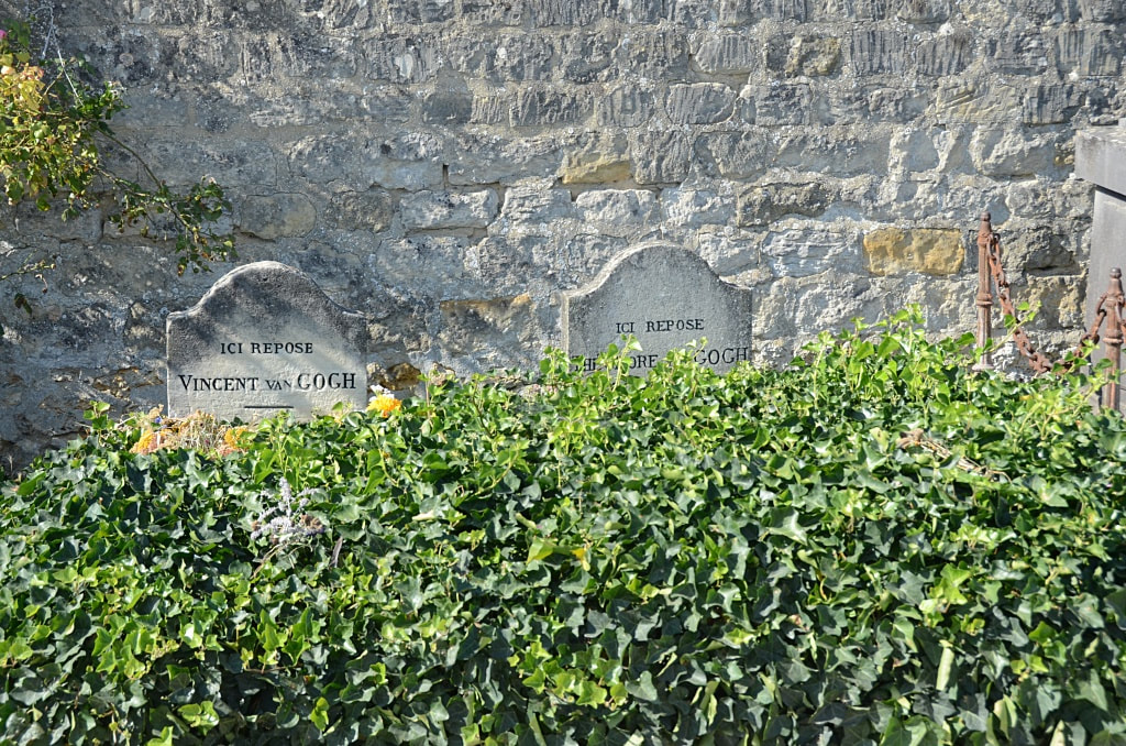Auvers-sur-Oise Communal Cemetery