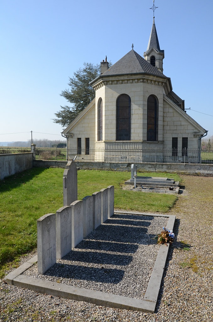 Bourguignon-Sous-Coucy Churchyard