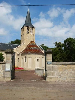Bretenière Churchyard
