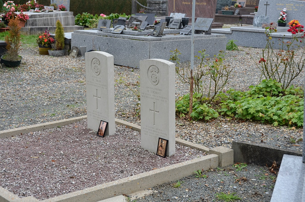 Brucamps Communal Cemetery
