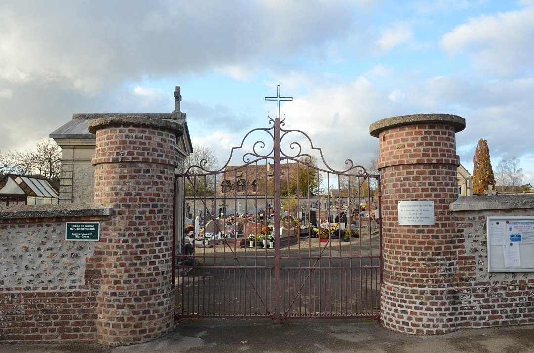 Charleval Communal Cemetery