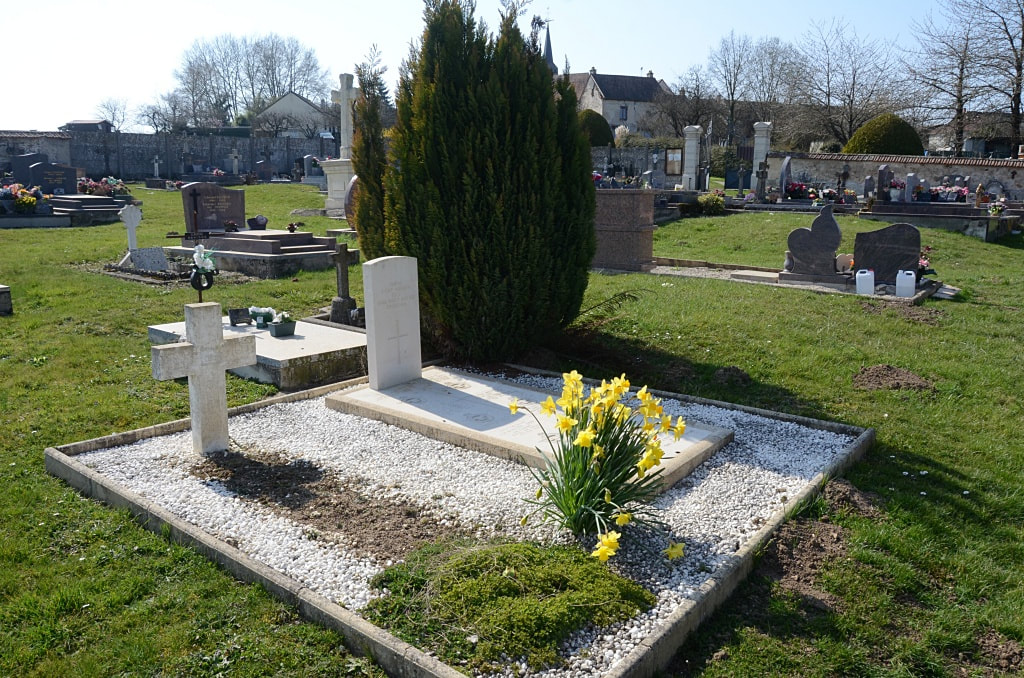 Courboin Communal Cemetery