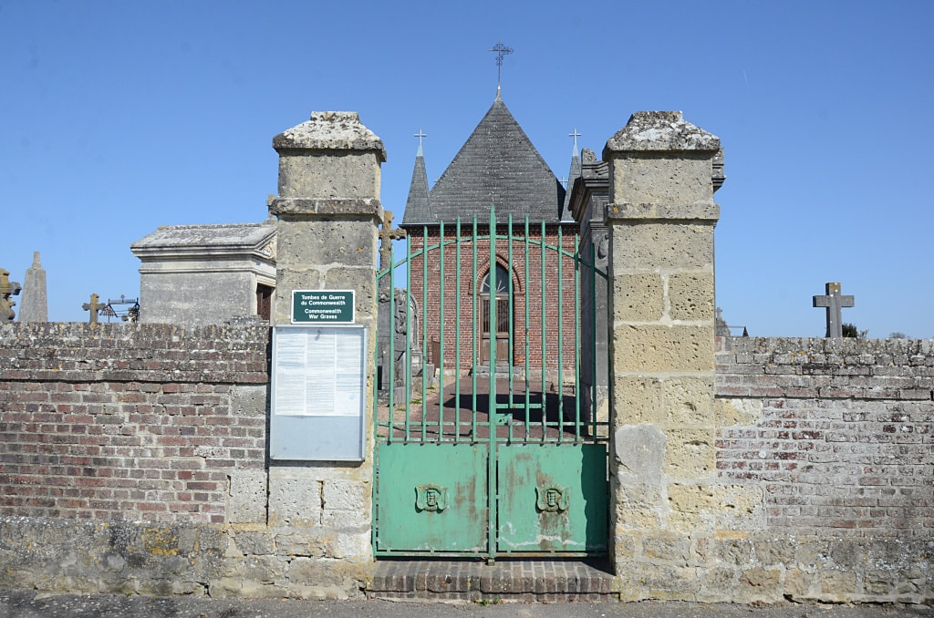 Couvron-et-Aumencourt Communal Cemetery