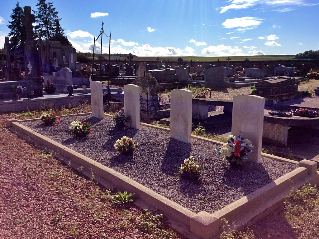 Davenescourt Communal Cemetery