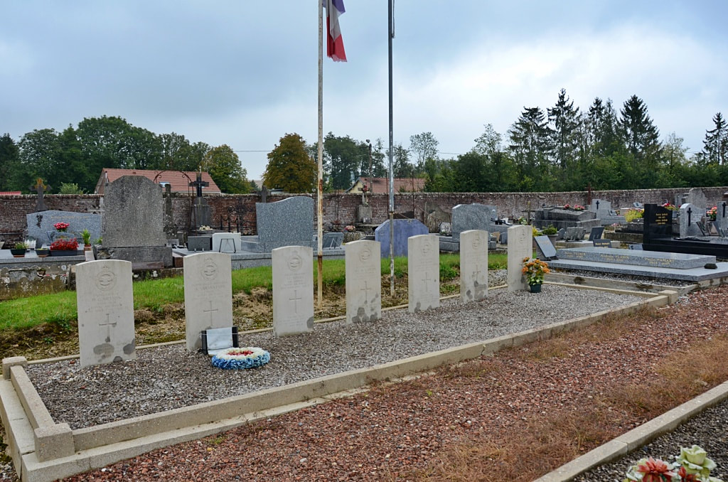 Davenescourt Communal Cemetery