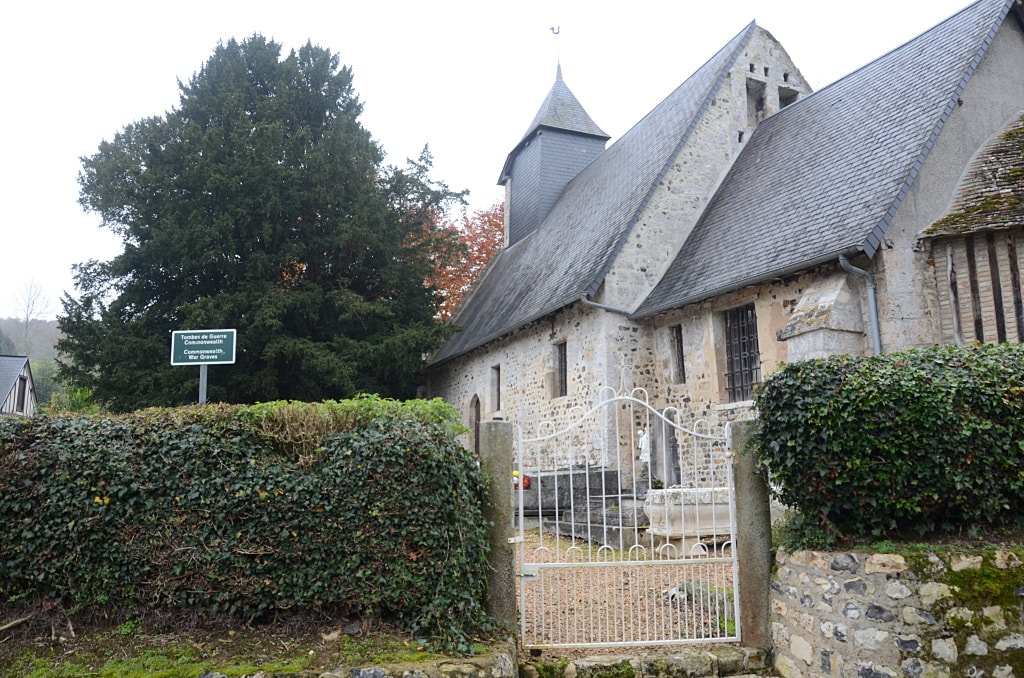 Fatouville-Grestain (Carbec) Churchyard