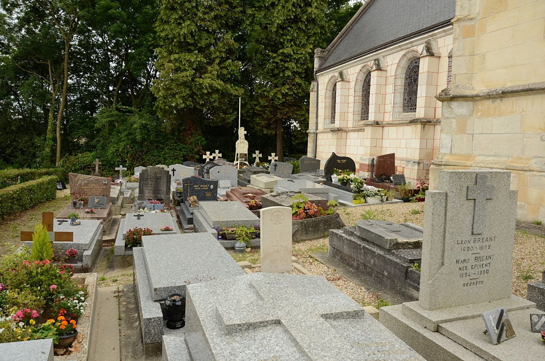 Fontenay Churchyard