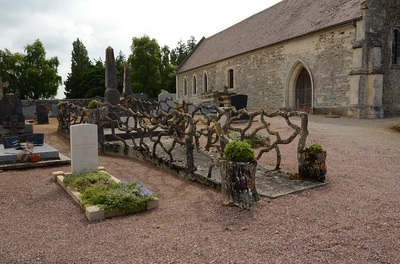 Gavrus Churchyard
