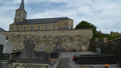 Gembes Churchyard