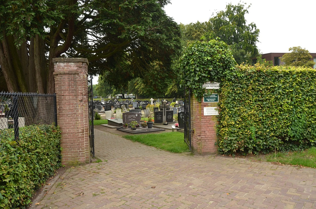 Gilze-en-Rijen (Gilze) Roman Catholic Cemetery