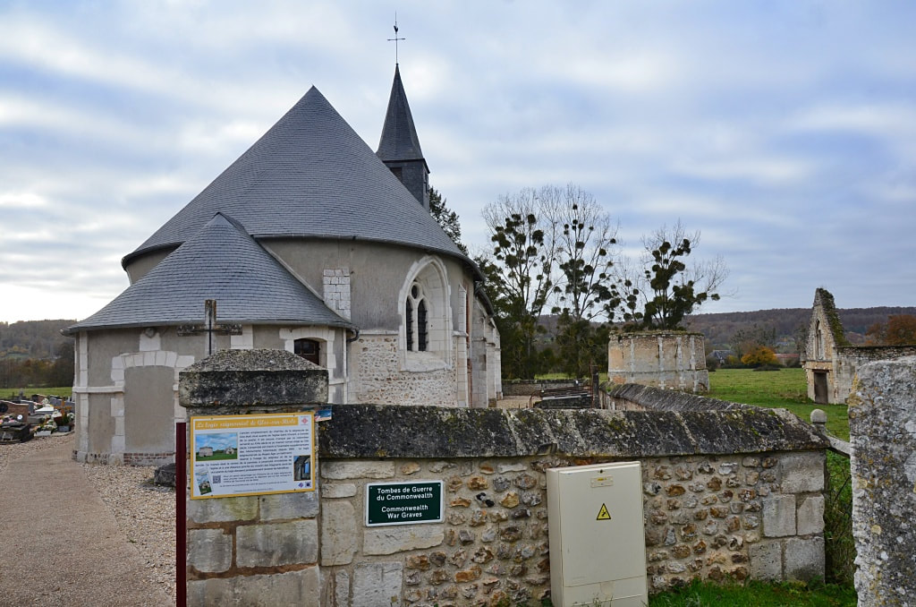 Glos-sur-Risle Churchyard