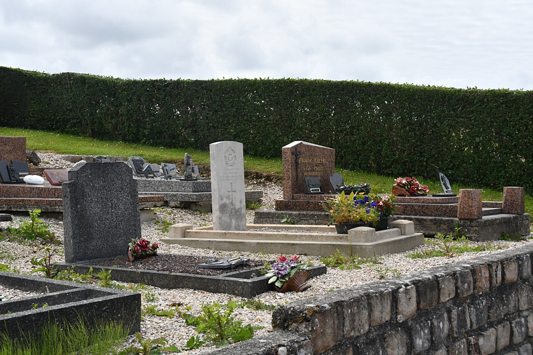 Gueures Communal Cemetery