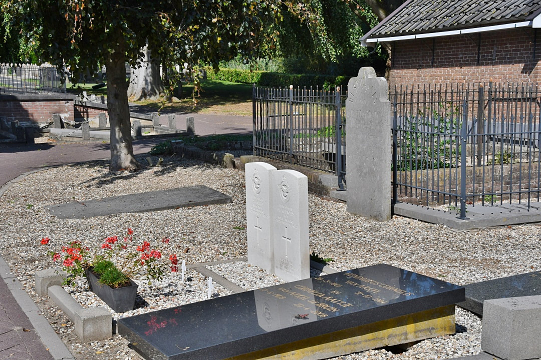 Herwijnen General Cemetery