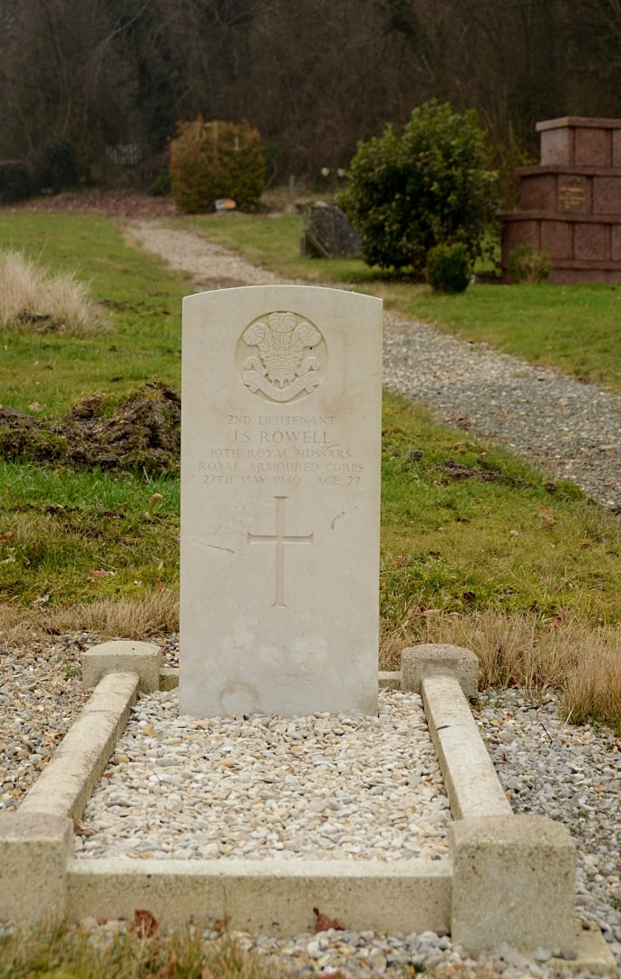 Hodeng-au-Bosc Communal Cemetery