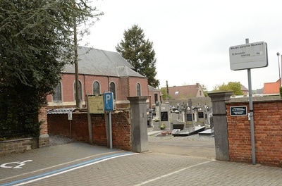 Houwaart Churchyard