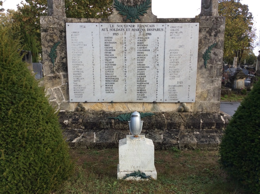 La Rochelle (St. Eloi) Communal Cemetery