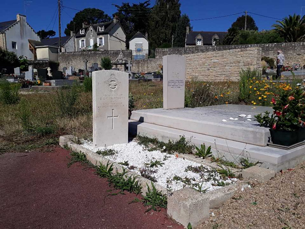 La Trinité-sur-Mer Communal Cemetery