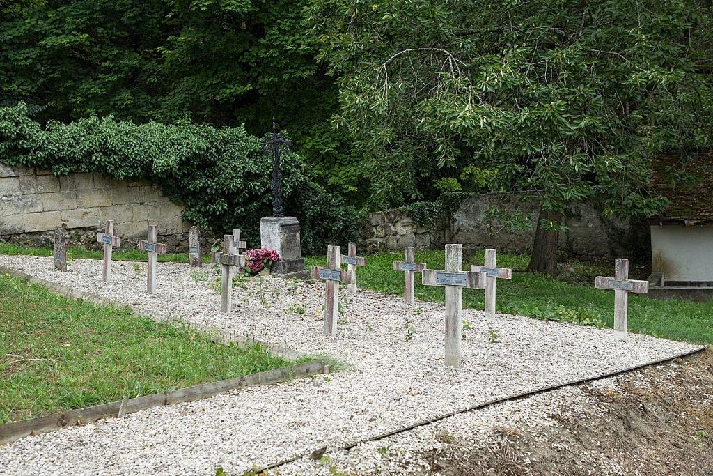 Laon (St. Just) Communal Cemetery