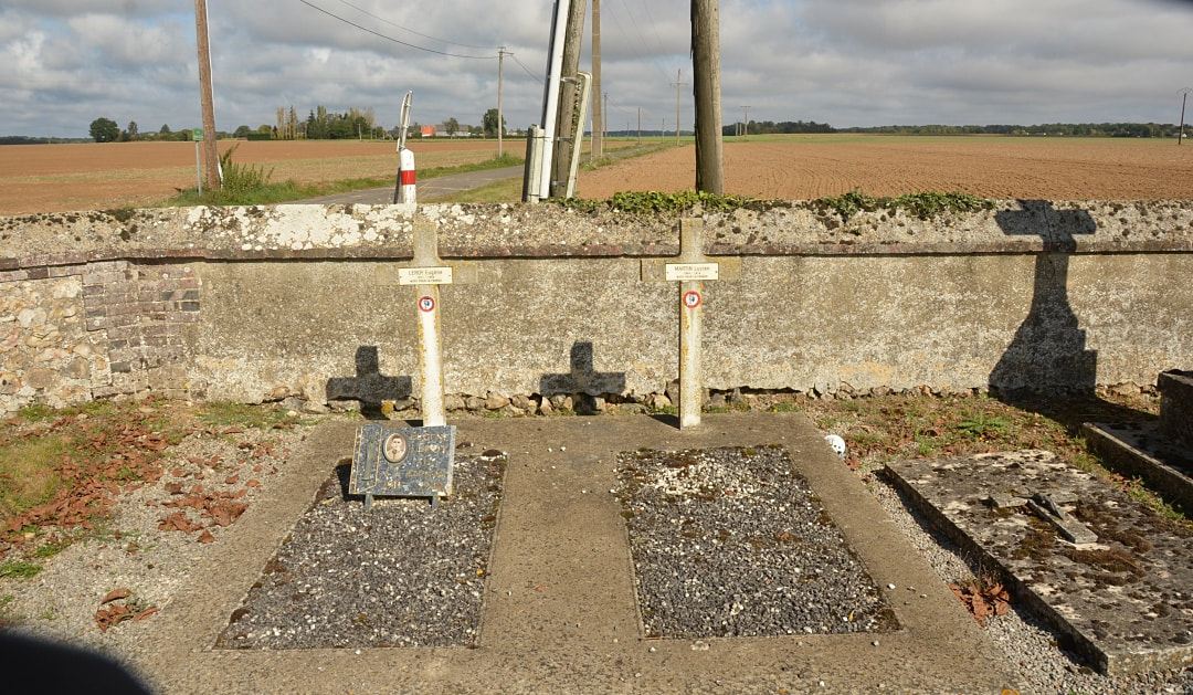 Le Chesne Communal Cemetery