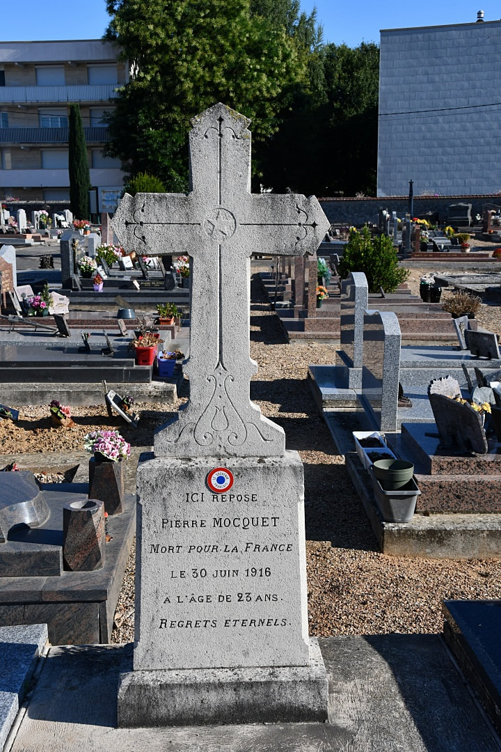 Le Plessis-Belleville Communal Cemetery