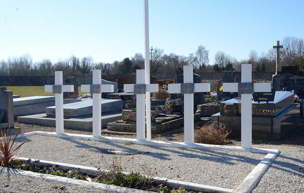 Liesse Communal Cemetery