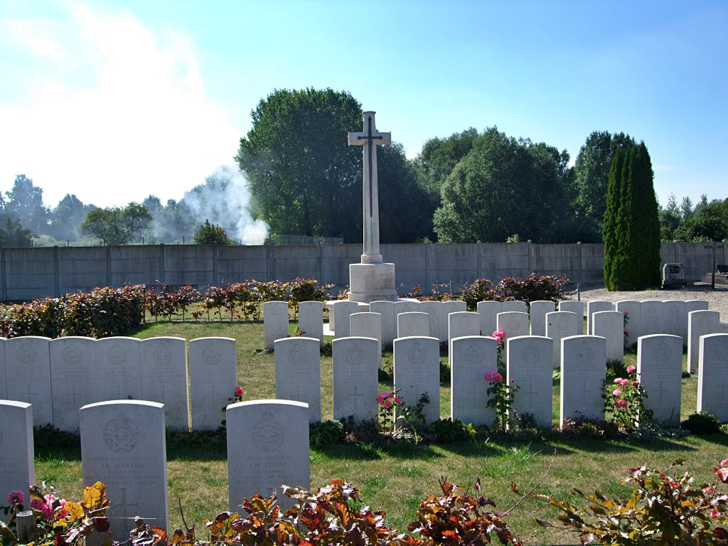 Liesse Communal Cemetery