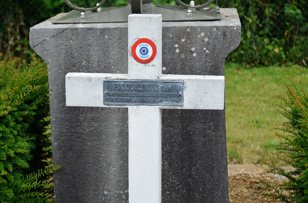Maubert-Fontaine Communal Cemetery