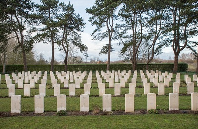 Oostduinkerke Communal Cemetery