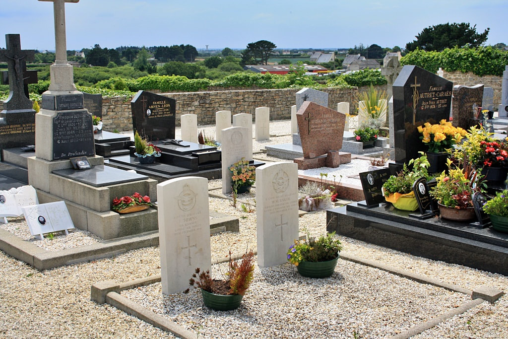 Plouguerneau Communal Cemetery