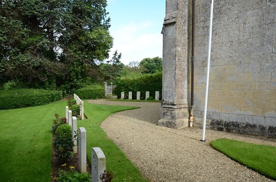 Putot-en-Auge Churchyard