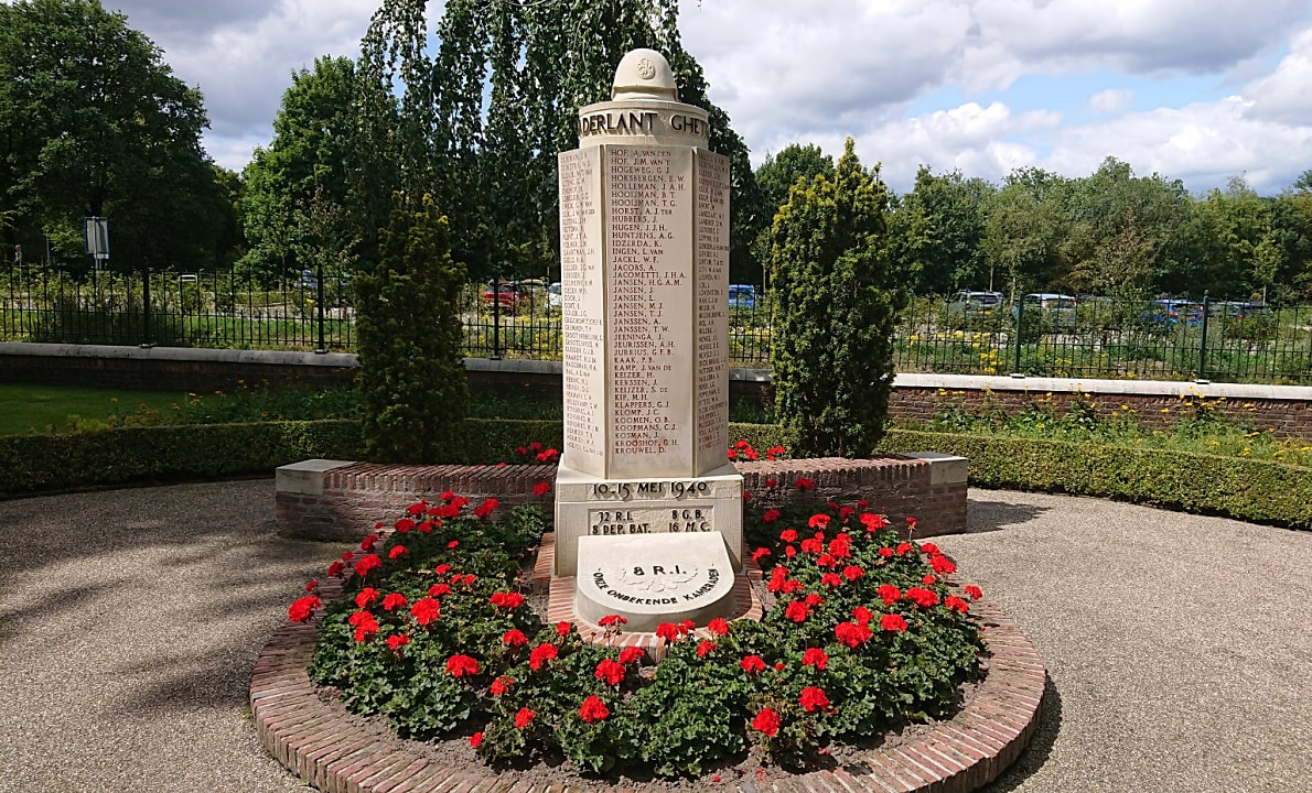 Rhenen (Grebbeberg) Netherlands Field of Honour