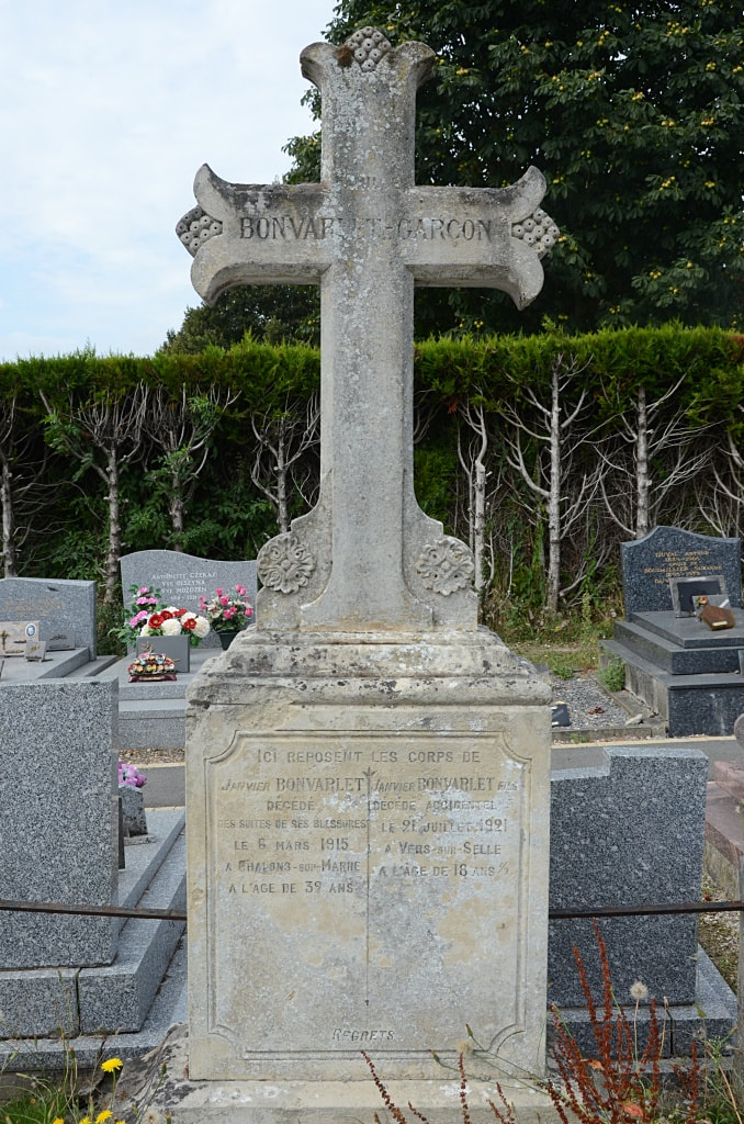 Saleux Communal Cemetery