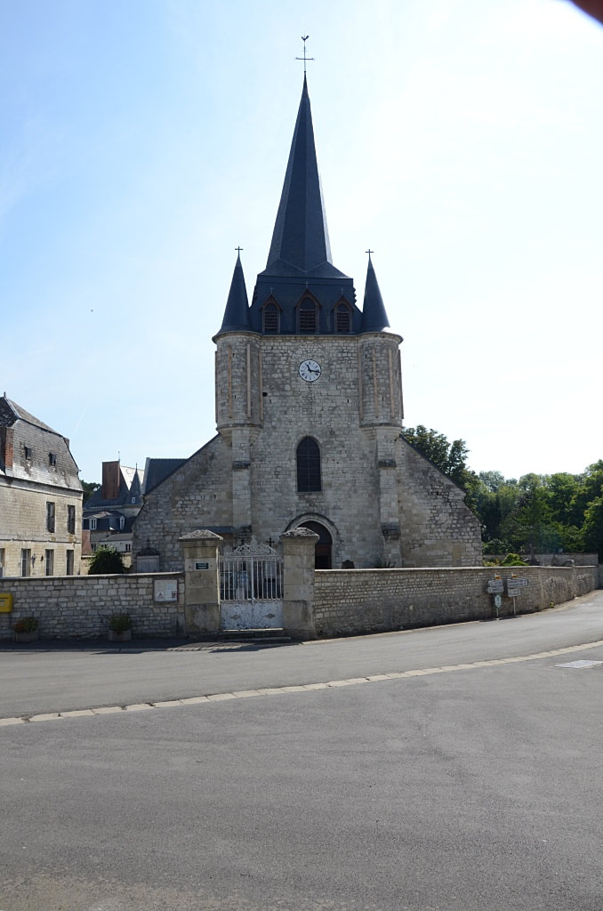 Sévigny-Waleppe Churchyard