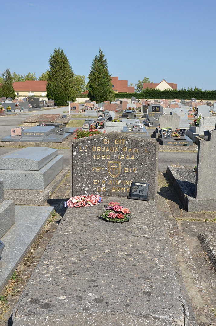 St. André-de-l'Eure Communal Cemetery