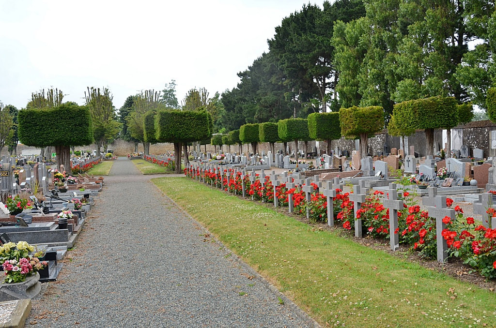 St. Brieuc Western Communal Cemetery