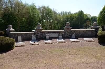 St. Genesius-Rode Communal Cemetery