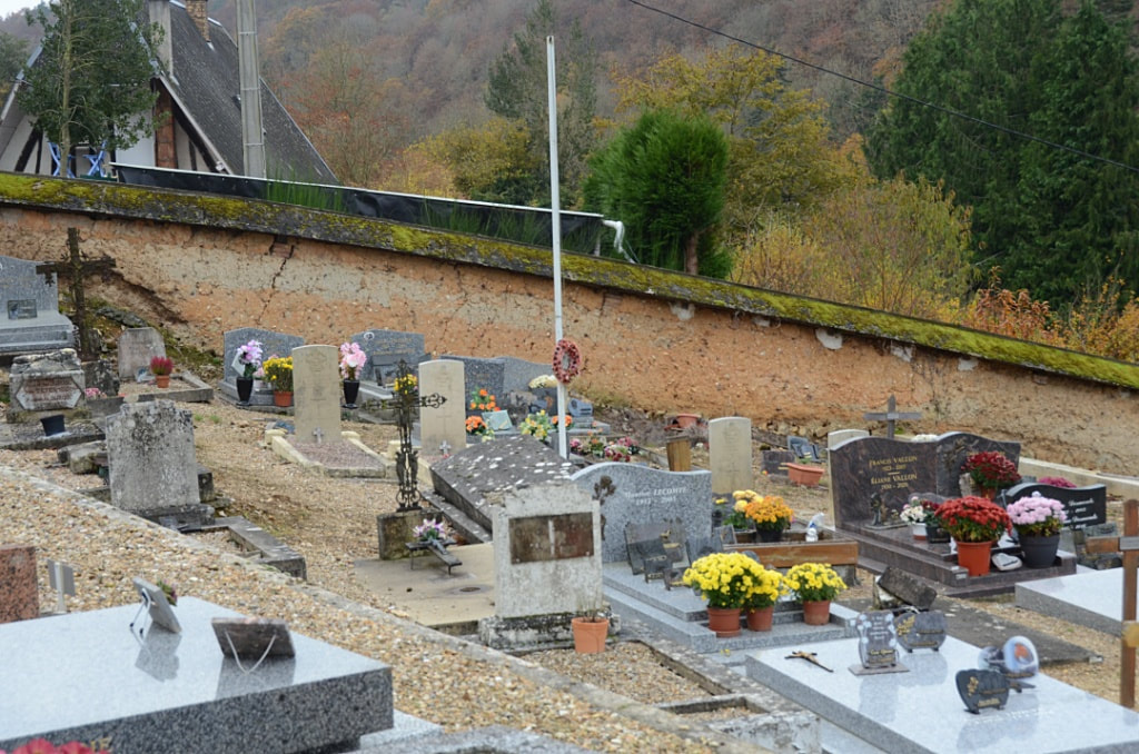 St. Philbert-sur-Risle Communal Cemetery