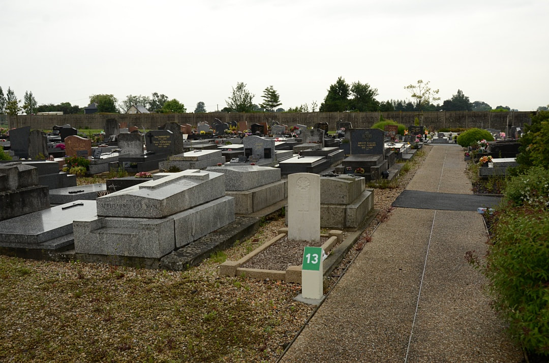 St. Romain-de-Colbosc Communal Cemetery